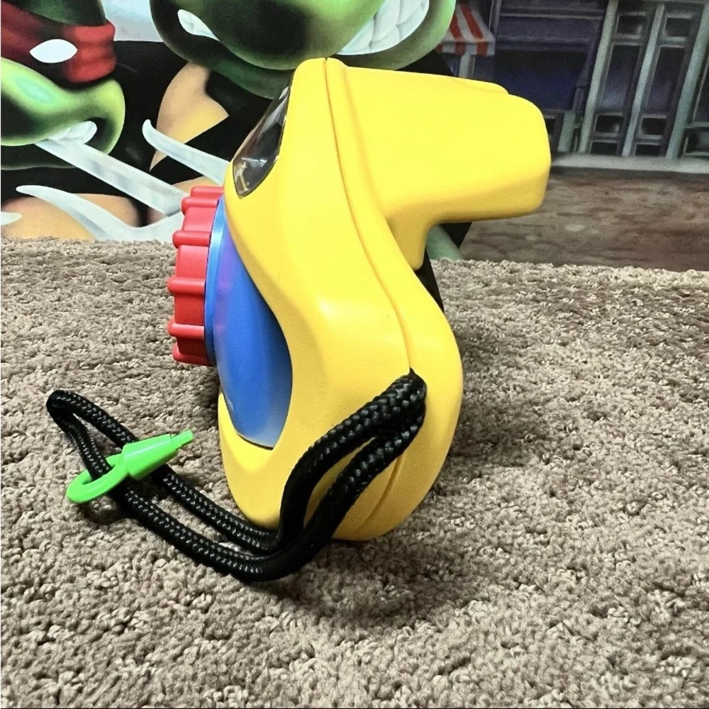 Fisher Price 1999 Perfect Shot Kids 35mm Film Camera-Read Descripton - Picture 6 of 10